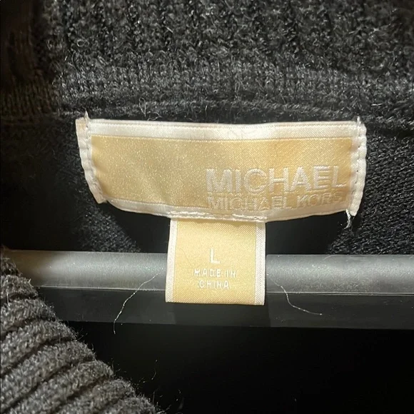 Elegant Black Fringe Sweater - Picture 2 of 2